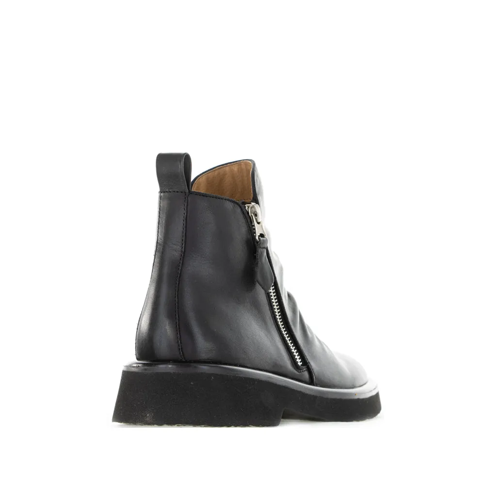 EOS THEONA BLACK Breathable Uppers Sturdy sole
