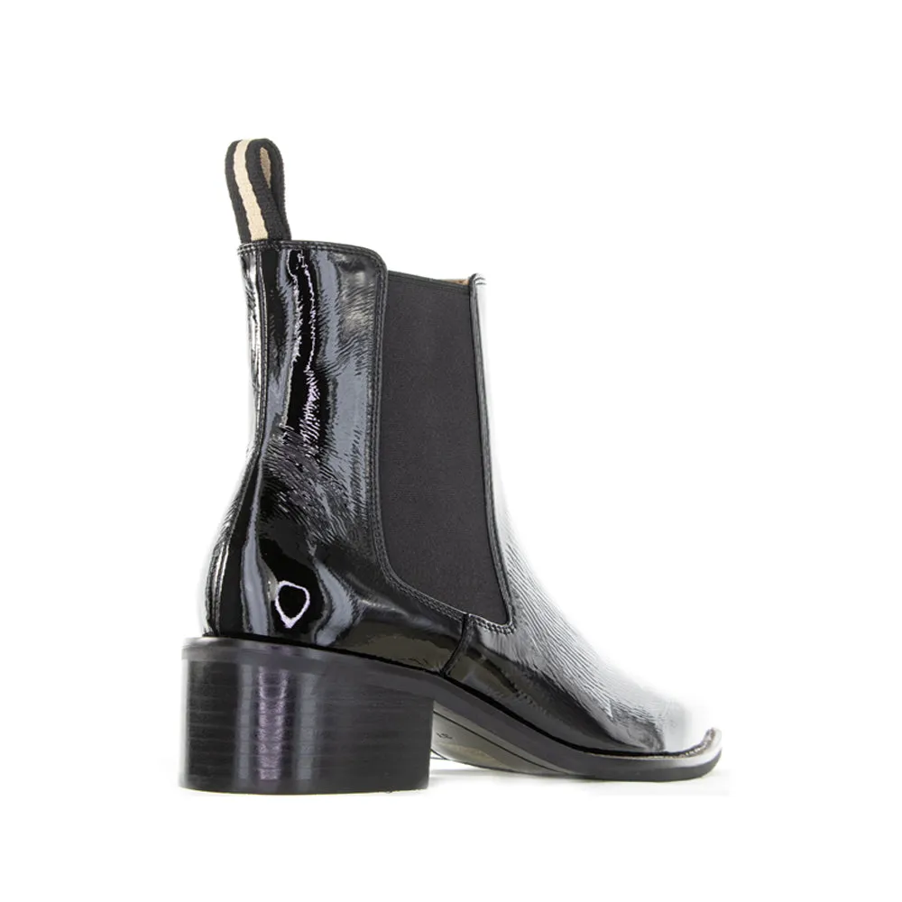 Snow Storm Comfortable Heel Counter BRESLEY DAILY BLACK PAT