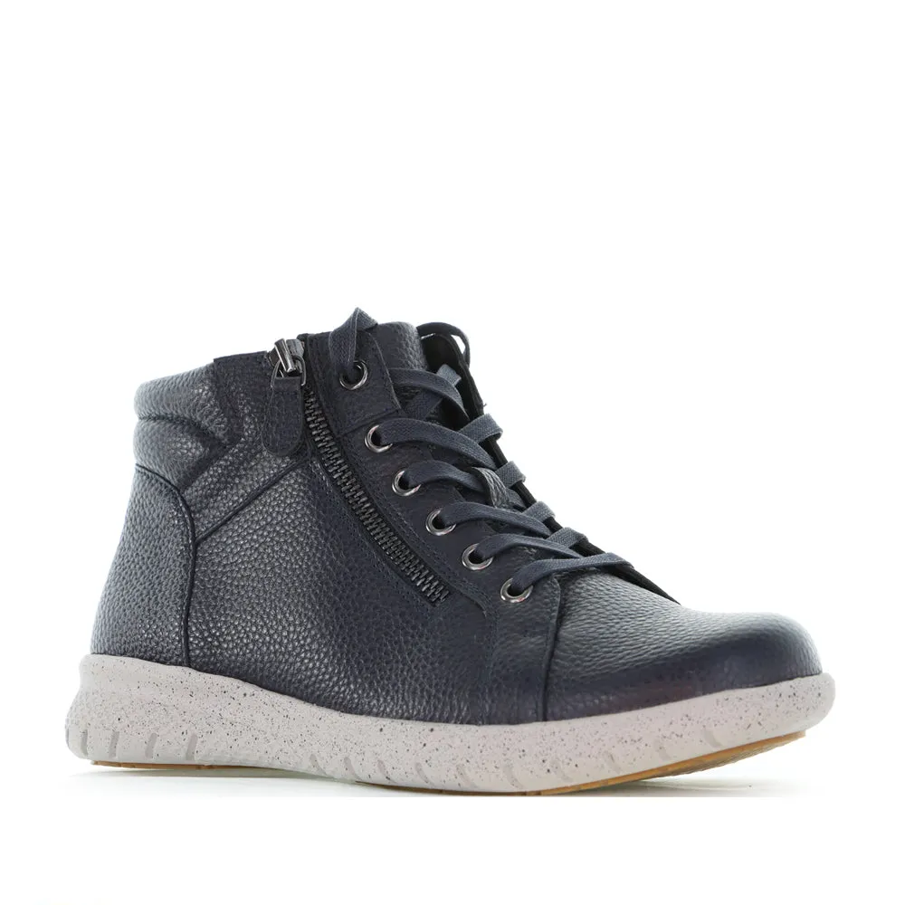 Secure Step Water Wall ZIERA SHAUNAT INK