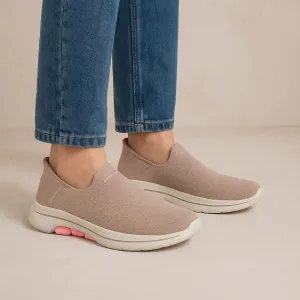 SKECHERS GO WALK 7 SPRINGTIME WIDE TAUPE Day Out