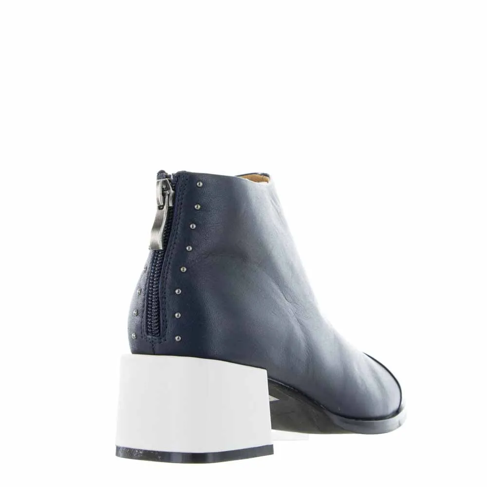 BERSLEY AXONE NAVY coordinating