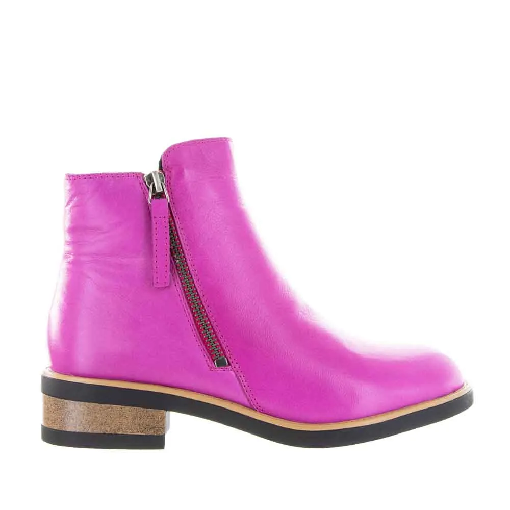 BRESLEY DUNGEON HOT PINK Unbeatable comfort casual dressers' slip - ons