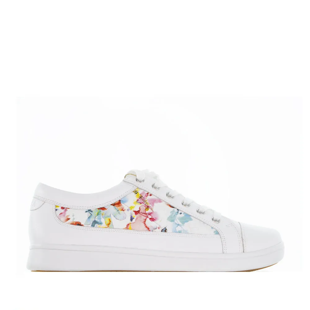 Light Core Energy Rise ZIERA DANNI WHITE FLORAL EMBOSSED