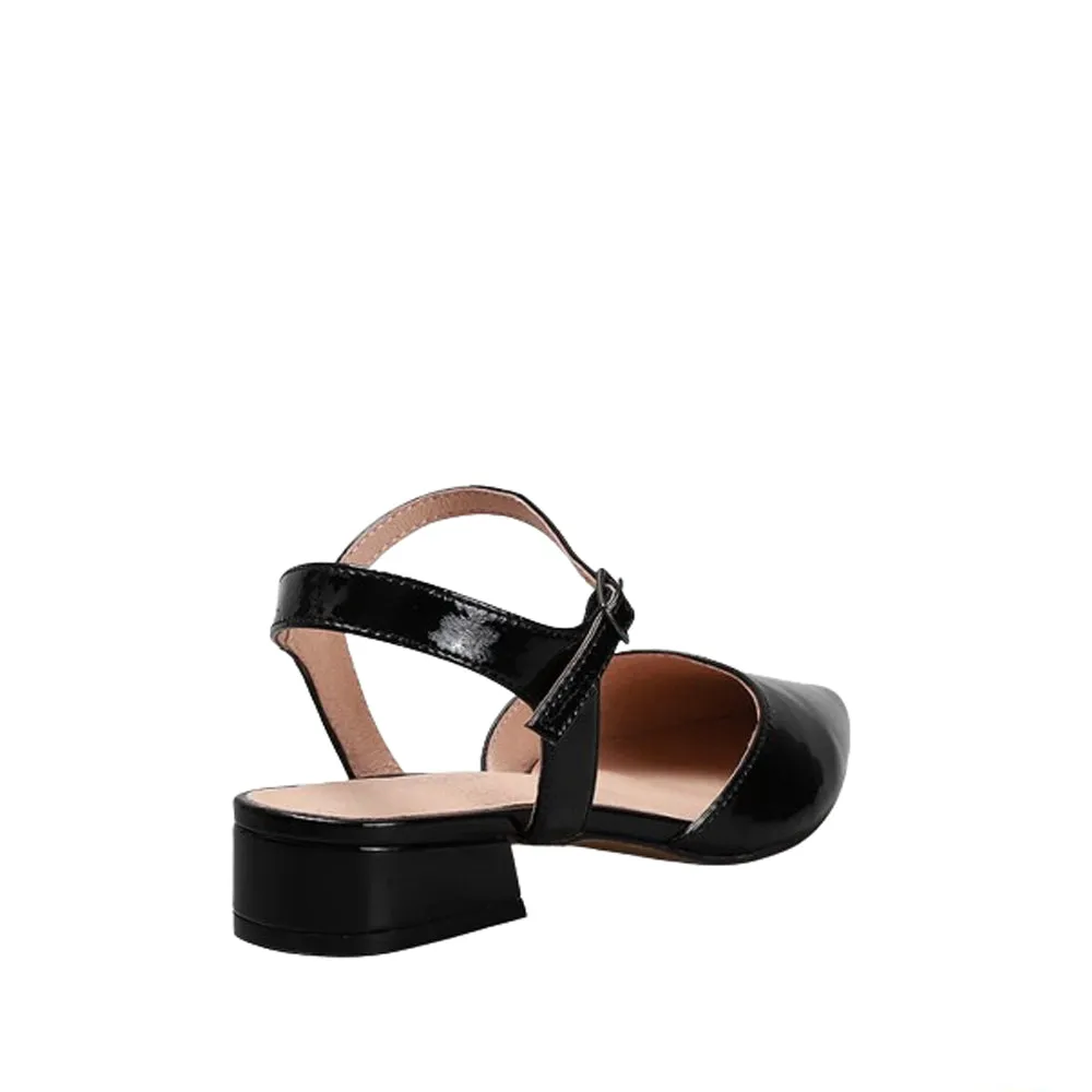 LE SANSA CORALIE BLACK PATENT Relaxed Fit Shoes
