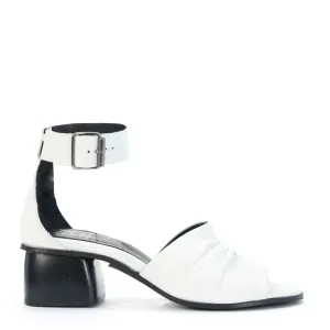 POPE LEATHER SANDALS statement - making