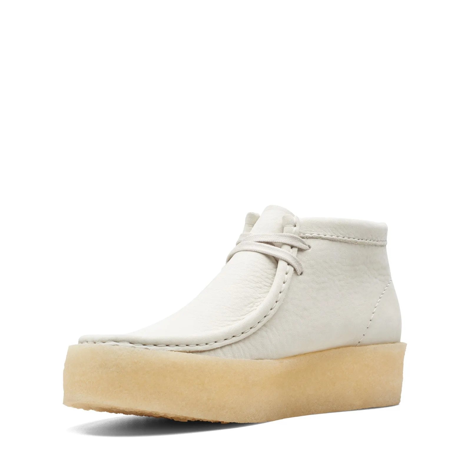 Clarks Wallabee Cup Boot 26168988 Womens White Nubuck Lace Up Chukkas Boots Seamless Stitching