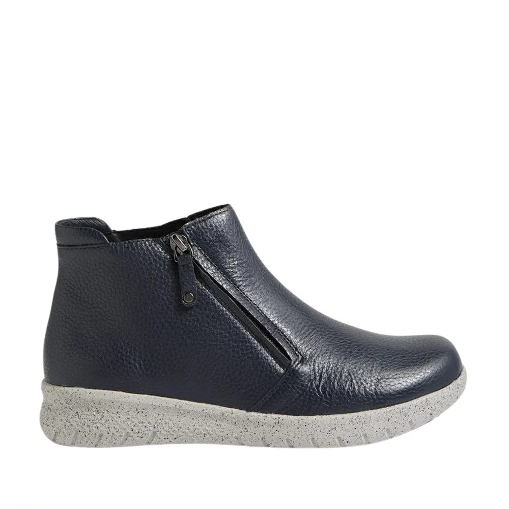Easy on Rugged Comfort ZIERA SOLANGE INK