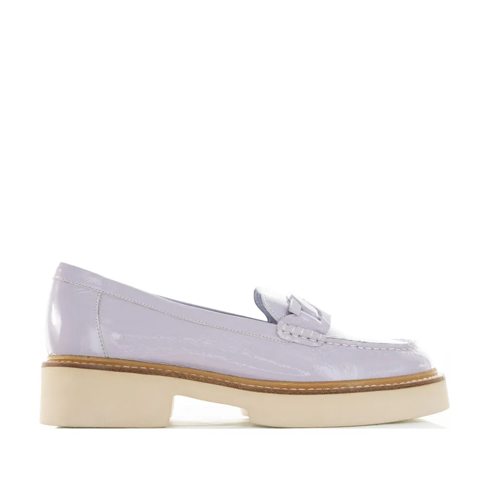 BRESLEY ALTON SMOKEY PATENT Stretchy Material Soft Touch