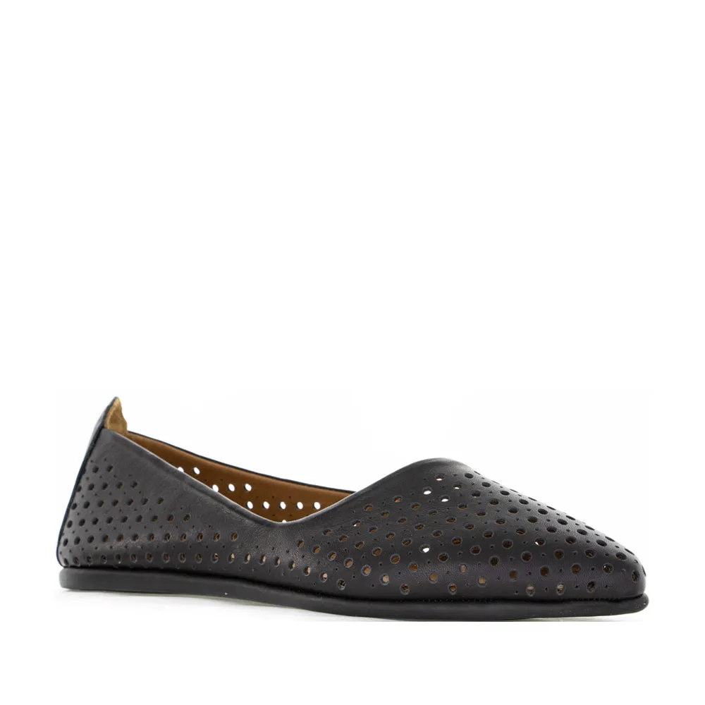 Free Step Easy Fit LE SANSA CHENGDU BLACK