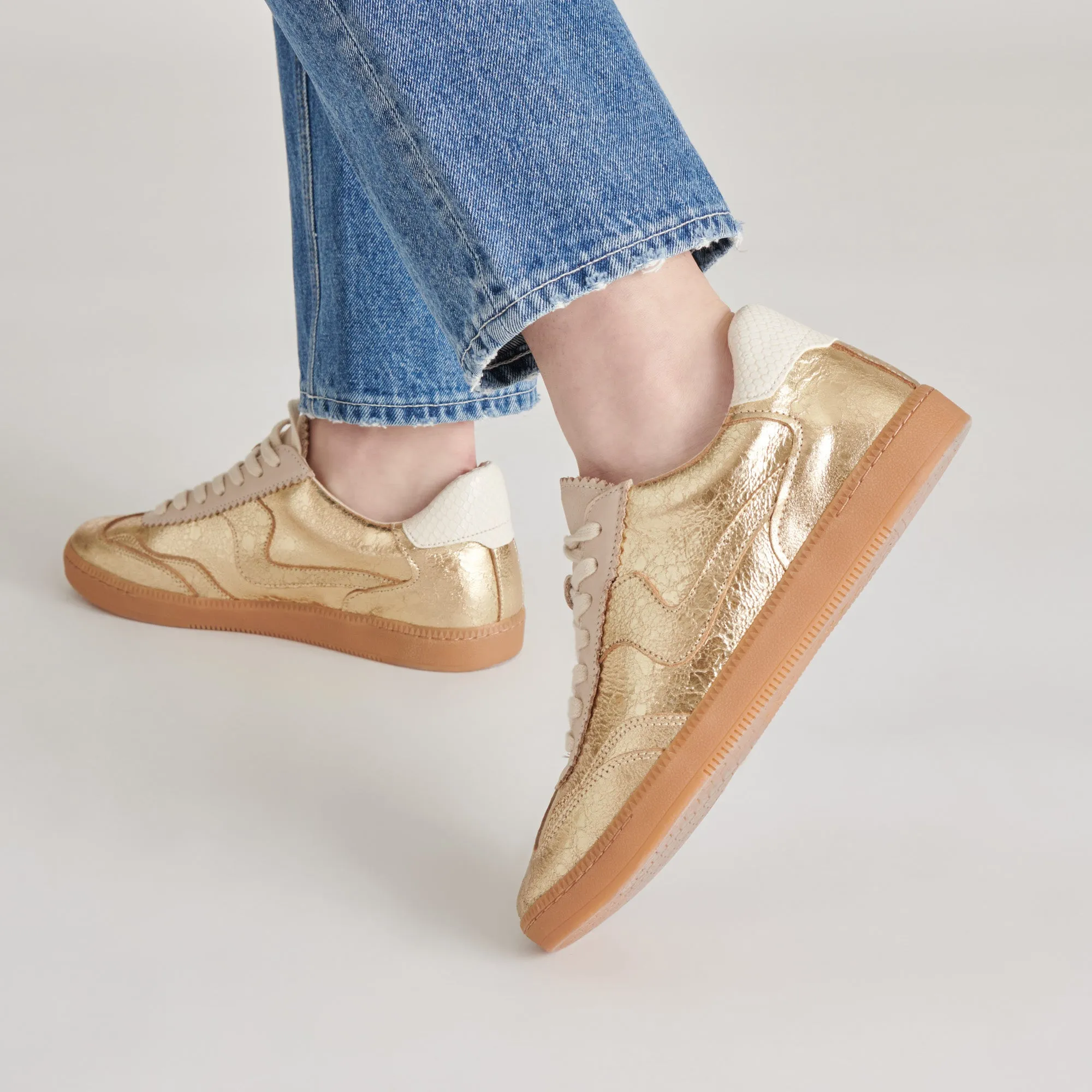 NOTICE SNEAKERS GOLD DISTRESSED LEATHER Daily Athlete Cushioned Design