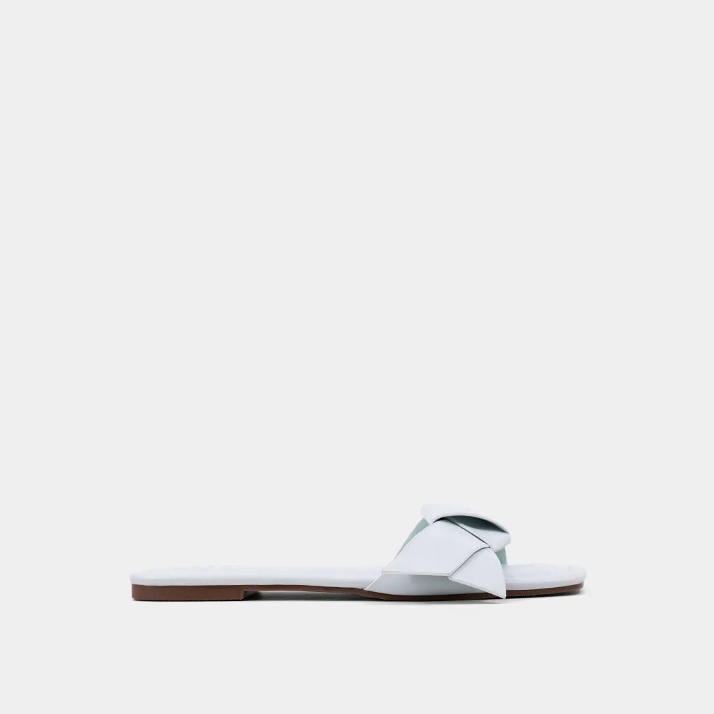 Wide fit Firm Lock DIANA