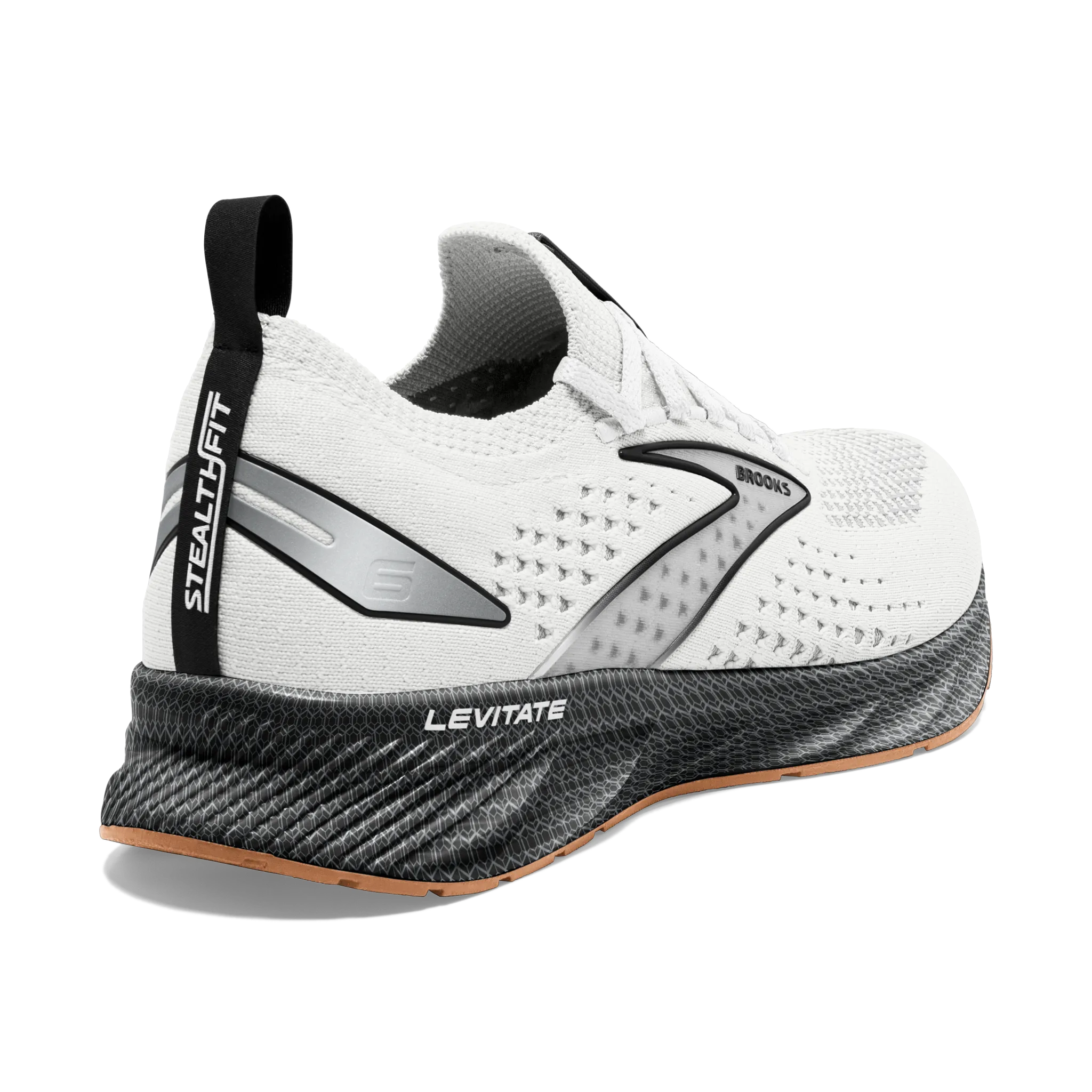 Men's Levitate StealthFit 6 running in a fun run