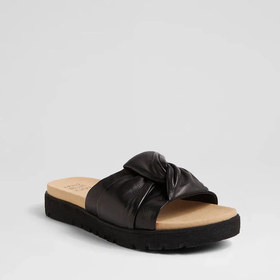 ZIERA NULLA BLACK Slip In Walk Fit Chill Mode Shoes