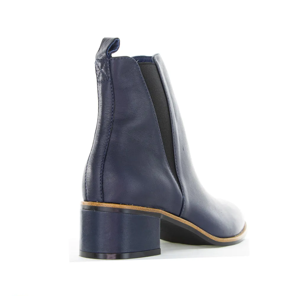 Hard Terrain Comfortable Design LE SANSA RING NAVY
