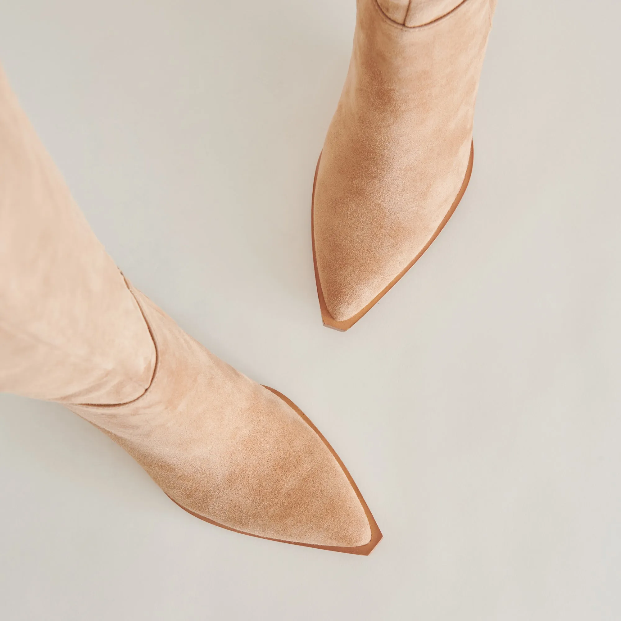 AUGGIE WIDE CALF BOOTS CAMEL SUEDE All Function