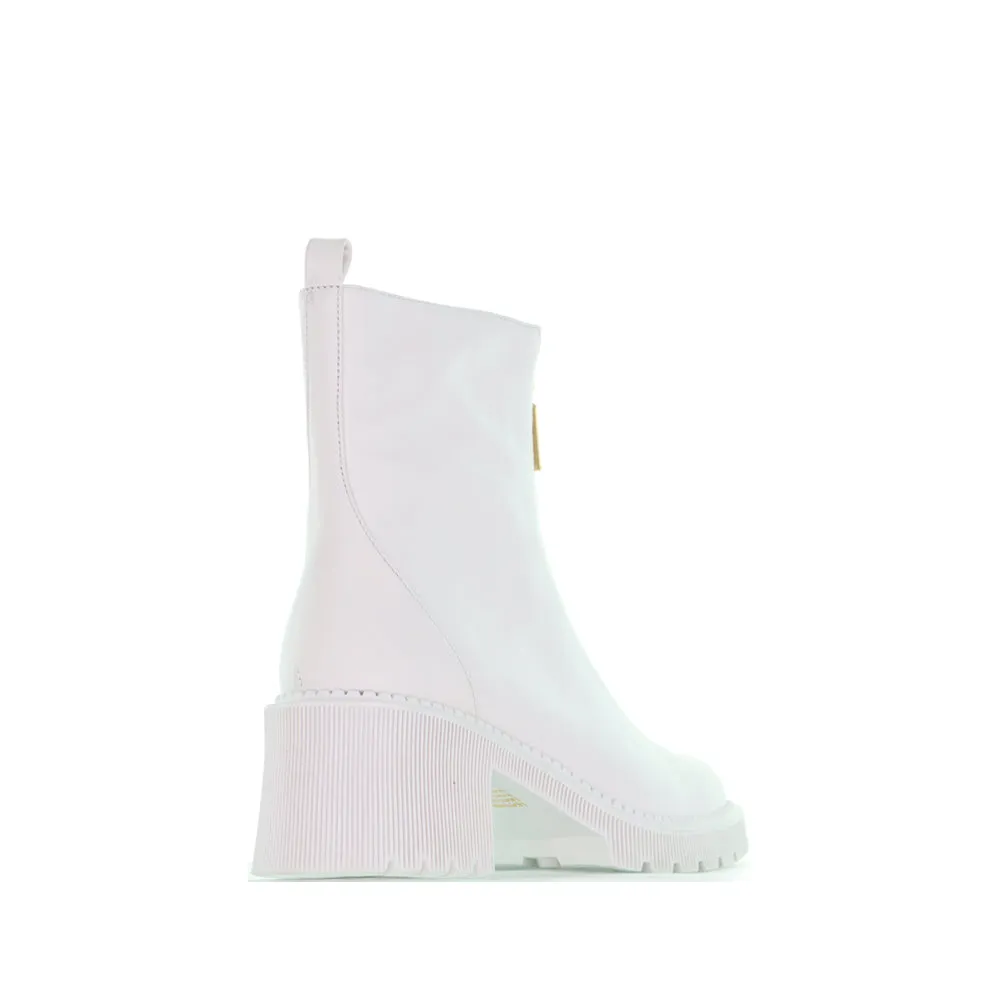 Protective Design Chill Ready DJANGO & JULIETTE ZOSIA WHITE
