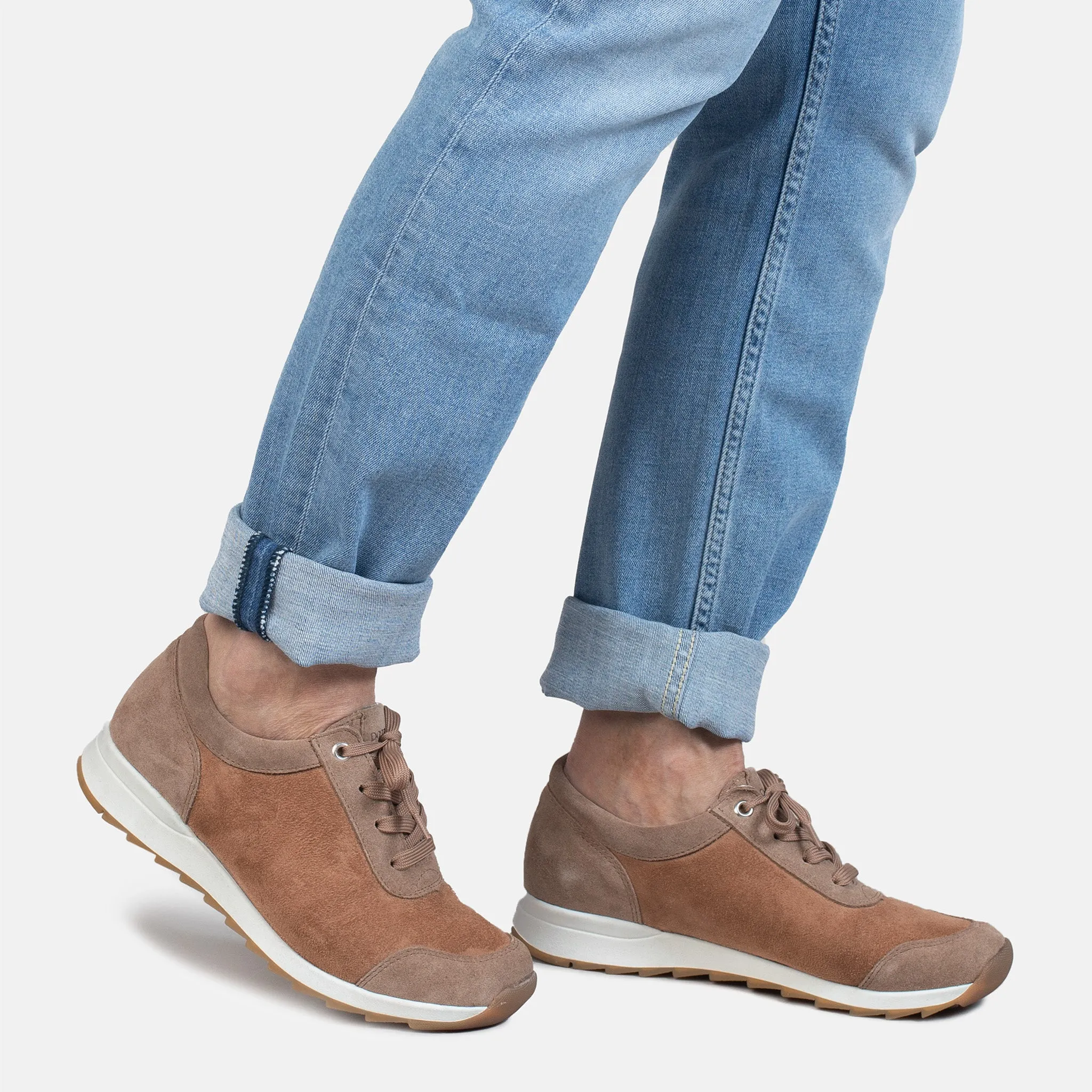 Ready To Go LUOTO Women's stretch sneaker