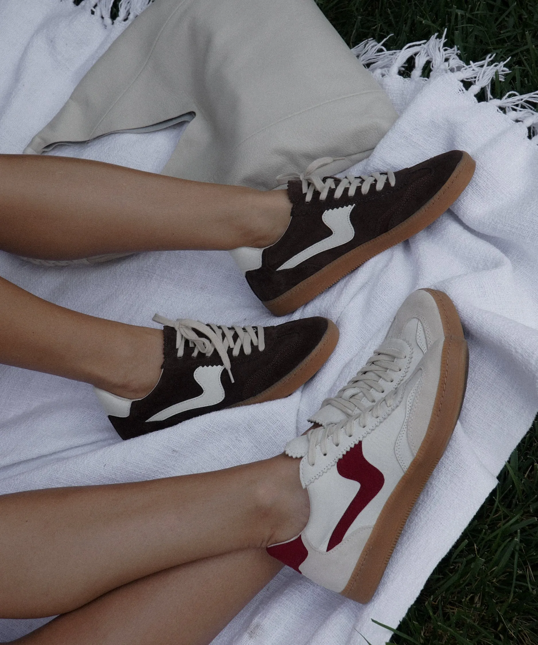 NOTICE SNEAKERS DK BROWN SUEDE High-Traction Sole Ultra-soft feel