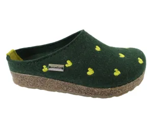 Haflinger Clogs Grizzly Sweetheart Forest Green photo shoot