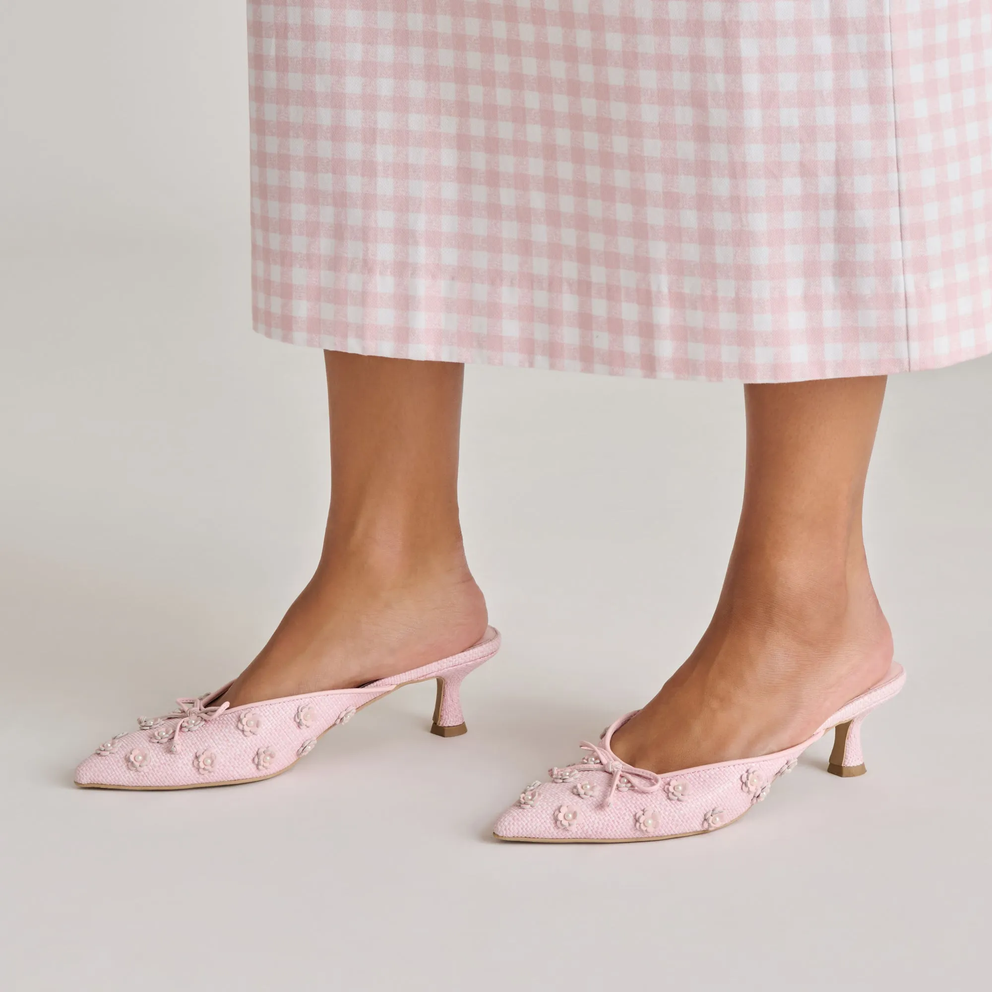 CAMILO X BYRDIE GOLF HEELS PINK RAFFIA Fashionable Pumps