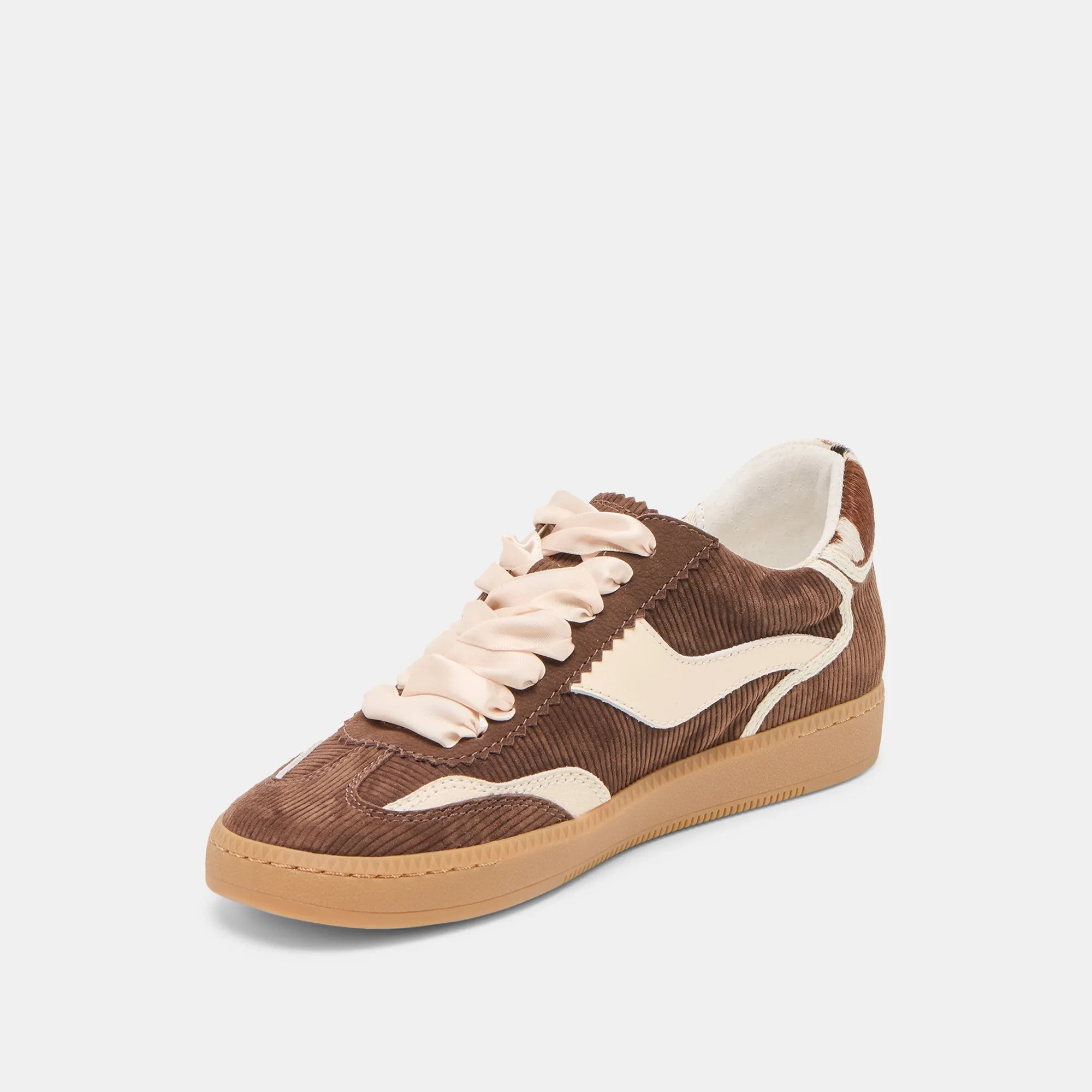 Gym-Ready NOTICE SNEAKERS CHOCOLATE CORDUROY