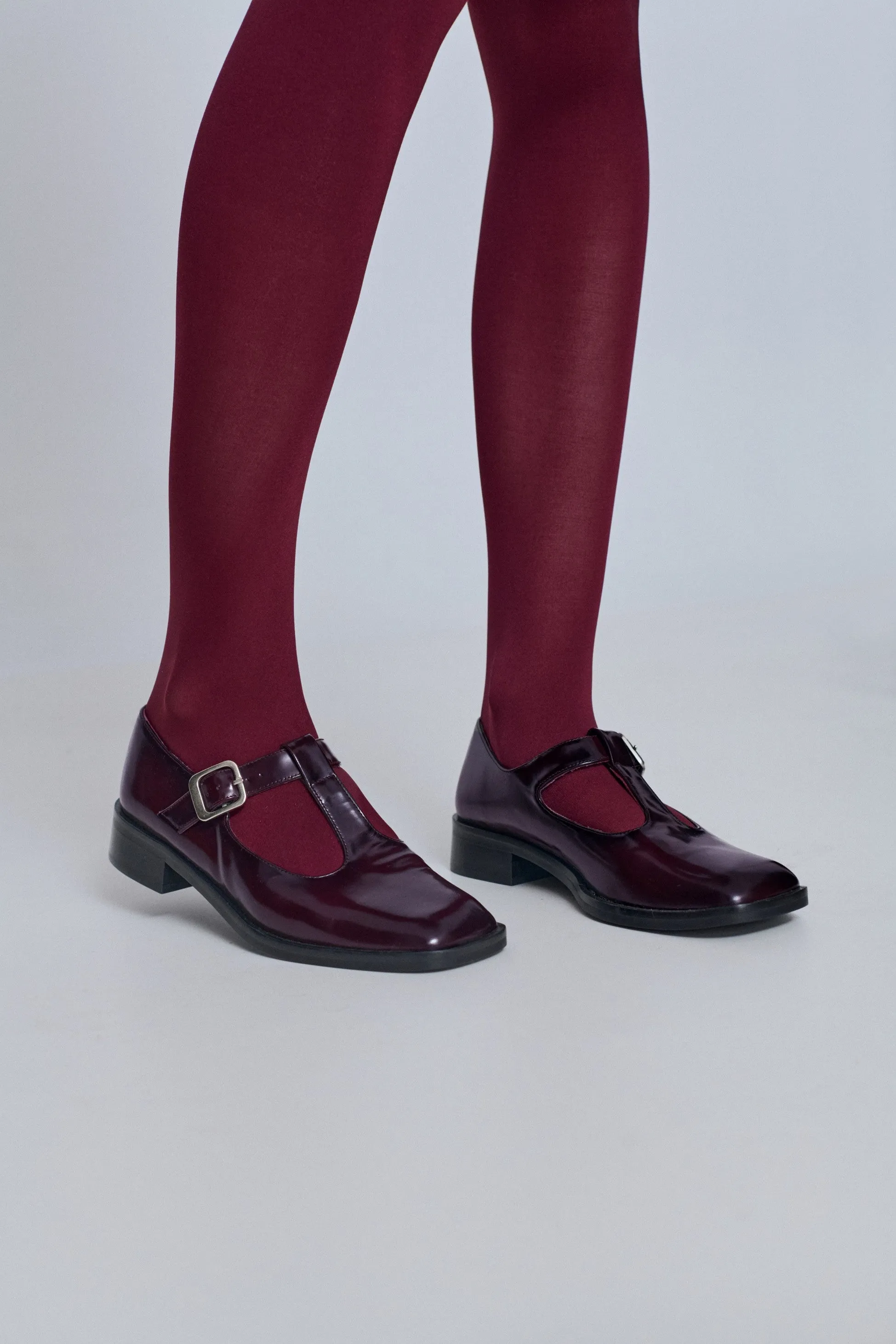 Casual Slip-on Walking Shoes Weekend Walk Lucy T-Bar in Burgundy Leather