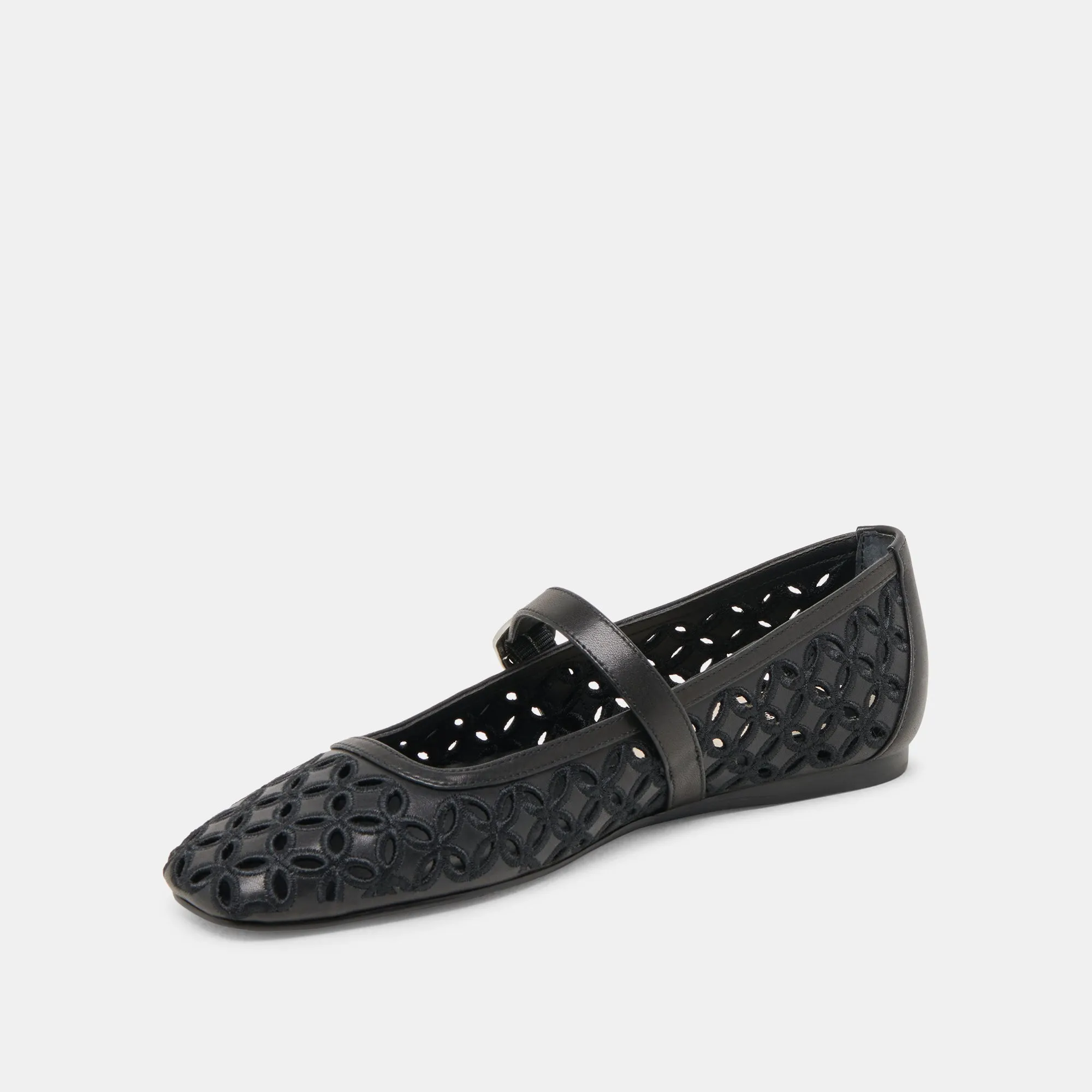 Teen Trend Tide Step RODNI EYELET PERF BALLET FLATS BLACK LEATHER
