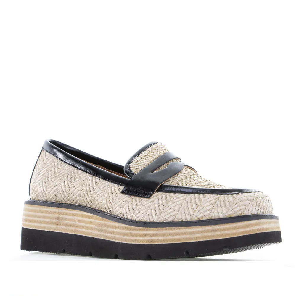 BRESLEY PAELLA NAT BLACK Reptile Print Forest trail