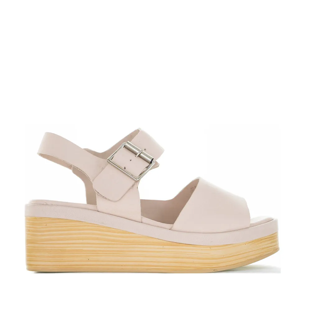 Urban Walk LE SANSA TRUE CAMEO