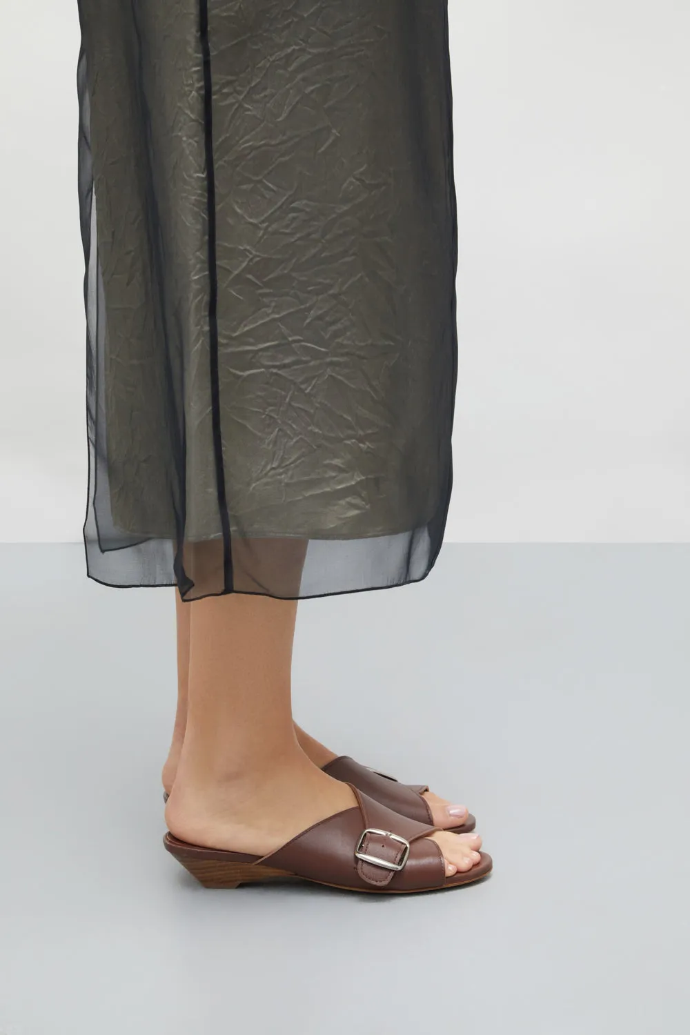 Every Step Breathable Comfort Grace Sandals in Chocolate Leather