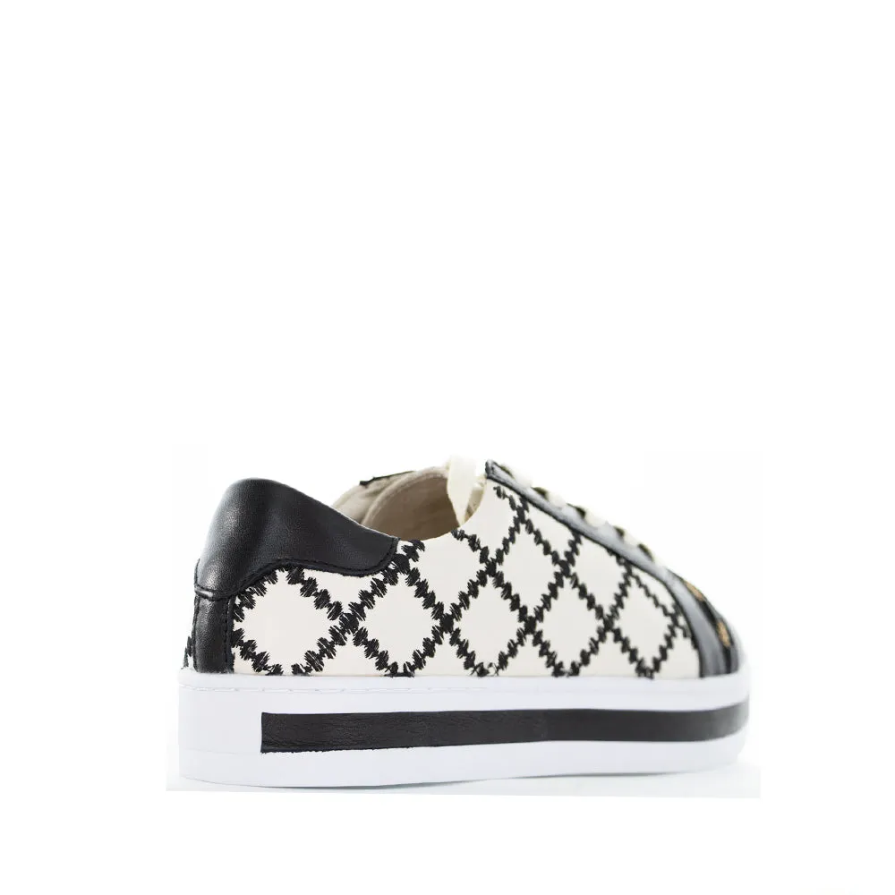 King Walk ALFIE & EVIE PLEAT BLACK CREAM