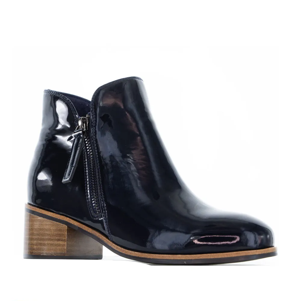 Multi-Season Wear Leather Upper NAKED ARCHES OXLEY 2.0 NAVY PATENT