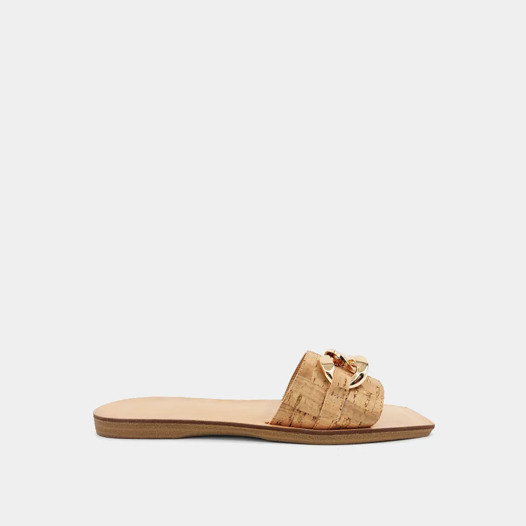 Toe box Celebrity Vibe DILIA