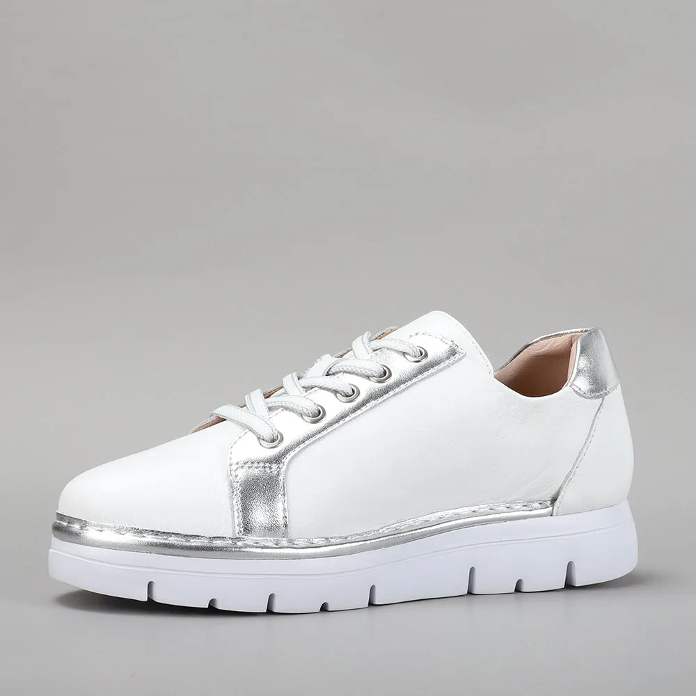 LE SANSA BEAGLE WHITE SILVER indoor shoes Fresh materials