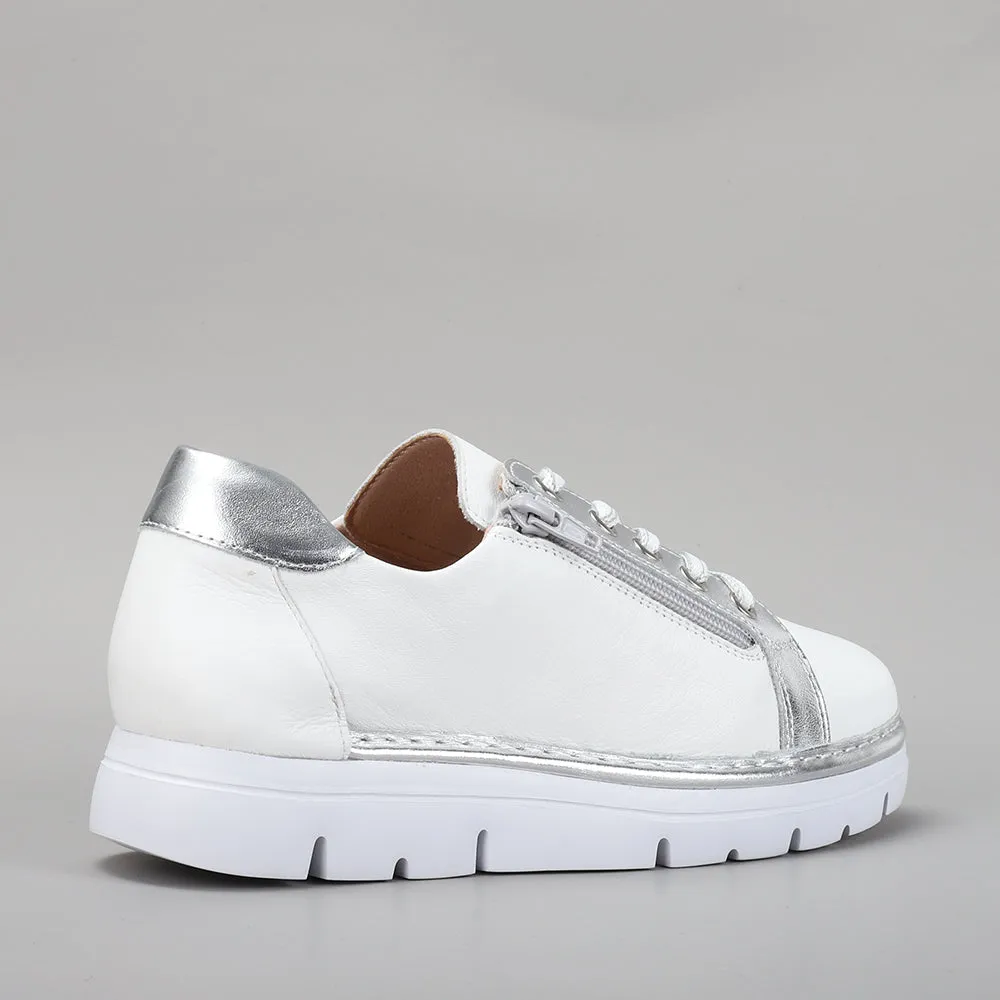 LE SANSA BEAGLE WHITE SILVER amateur - style