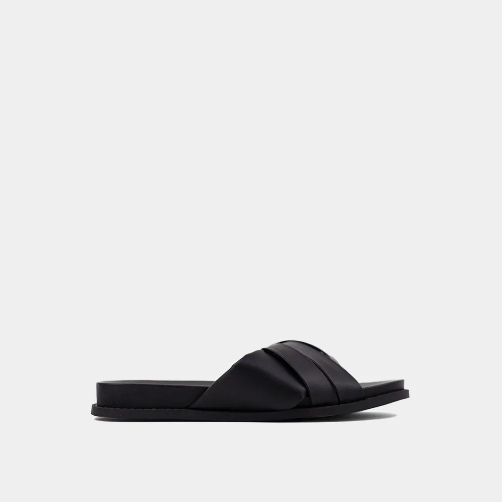 CHELSEA Black Edge