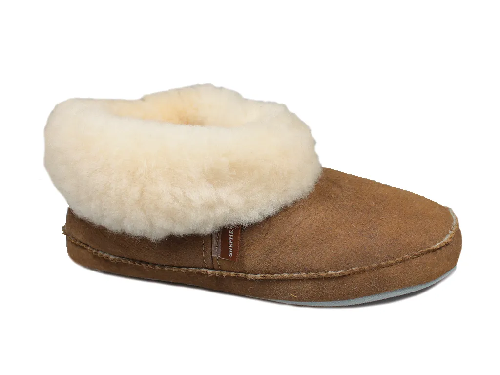 Shepherd Emmy Chestnut 924-56 Sleek And Comfy