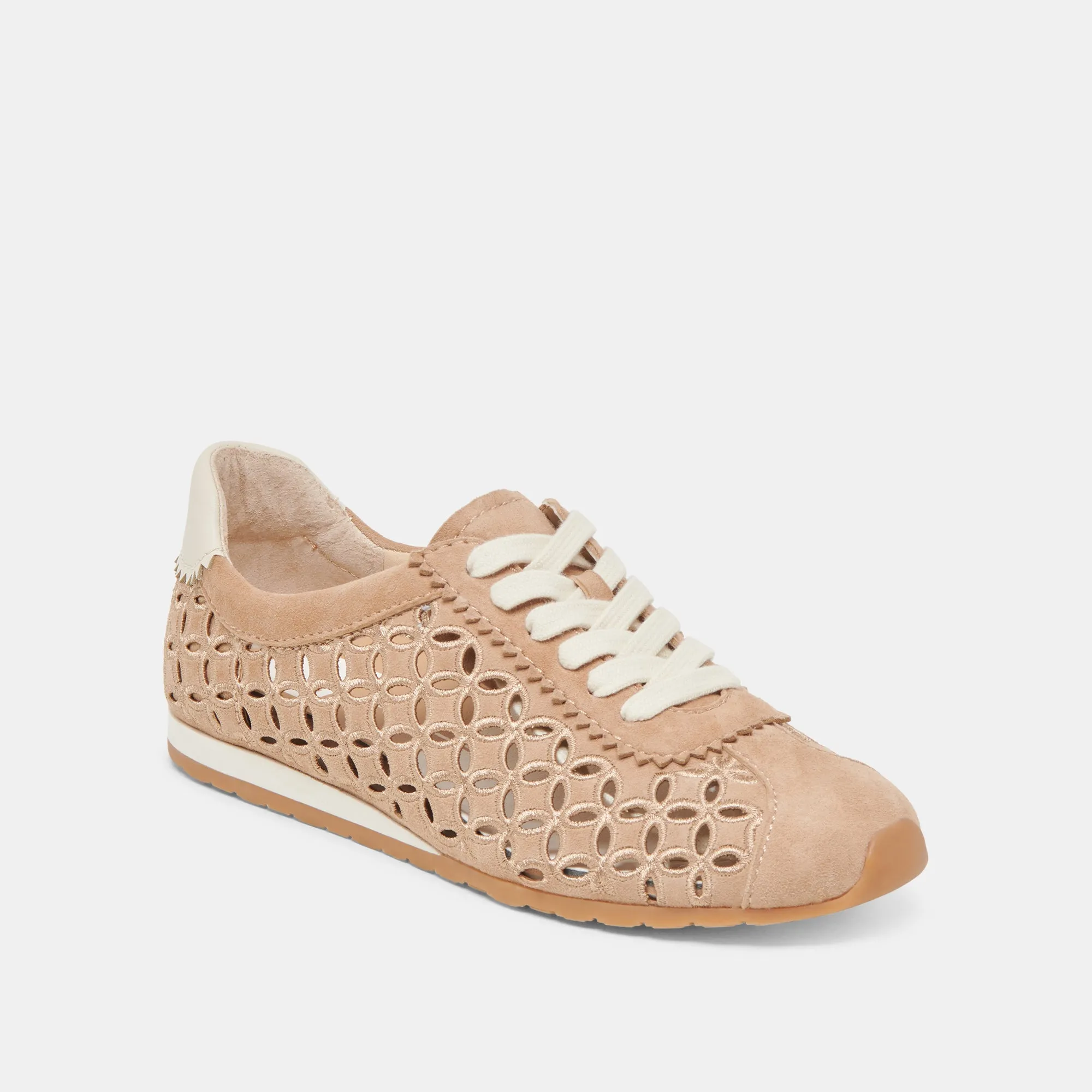 Flexible Arch Versatile Trend DANIE EYELET PERF SNEAKERS CAMEL SUEDE