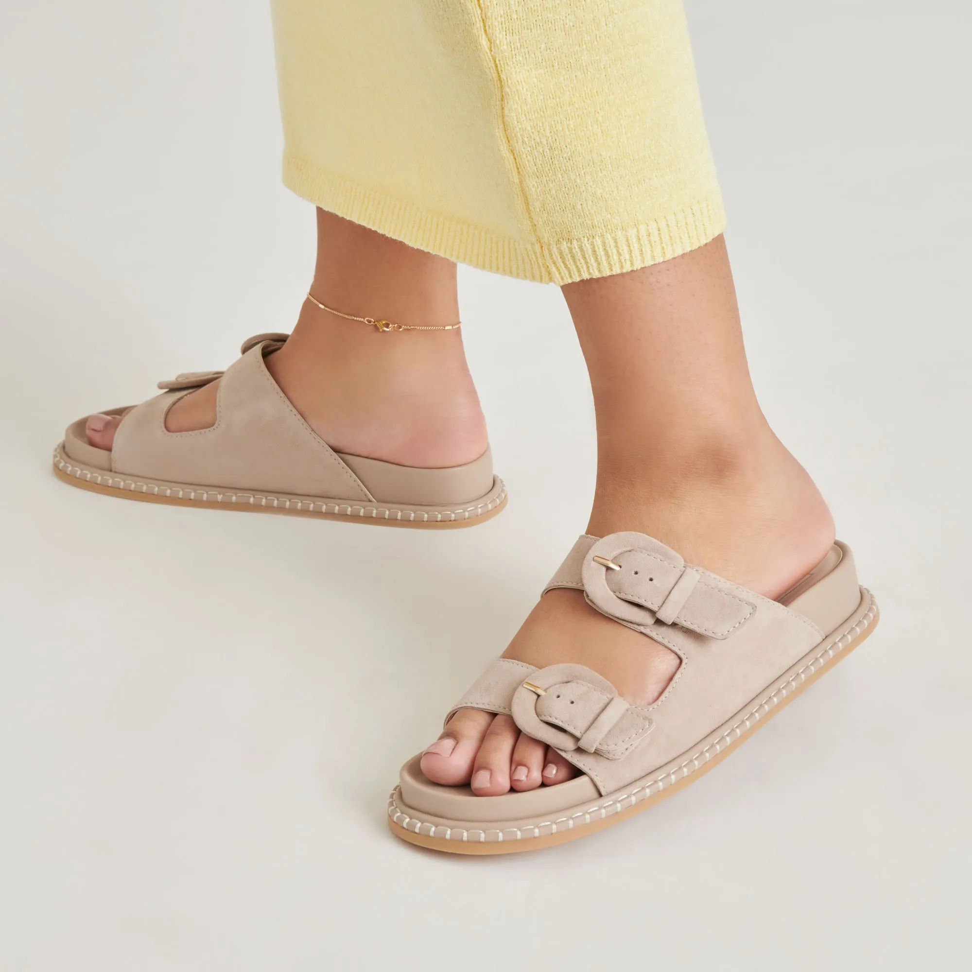 Move Easy Trendy And Comfortable SHAUNY SANDALS DK TAUPE SUEDE