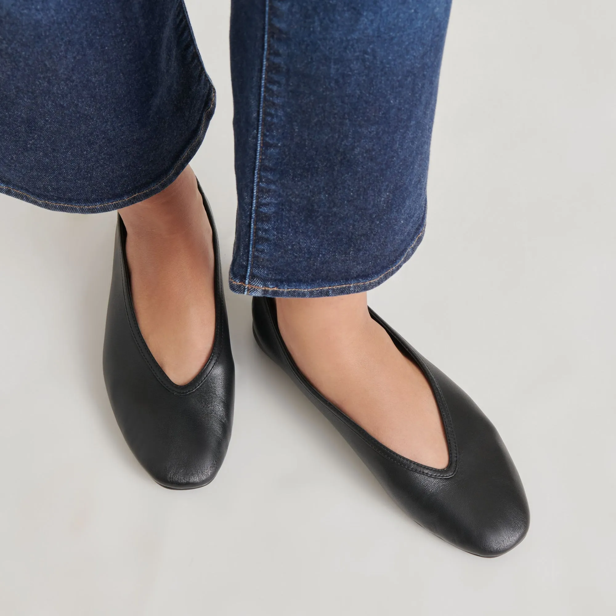 Wild Path Run Step BRAIDY BALLET FLATS BLACK LEATHER