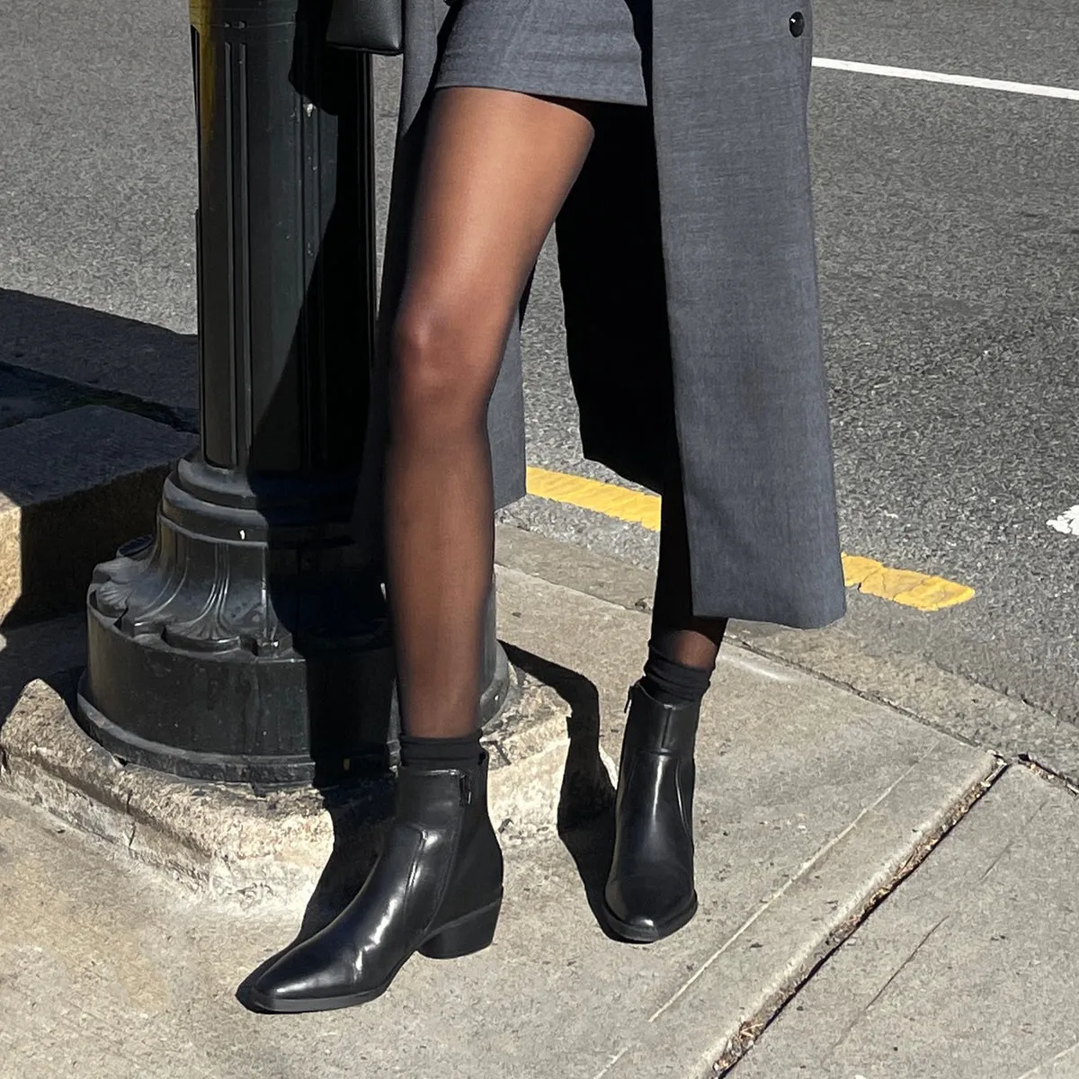 FAHARI H2O BOOTIES BLACK LEATHER Stain Resistant All-Season Wear
