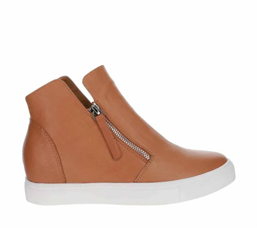 Modern Comfort LE SANSA STUNNER TAN