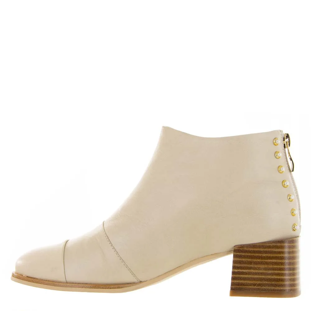BERSLEY AXONE BONE/PEARLS Fashionable Comfort