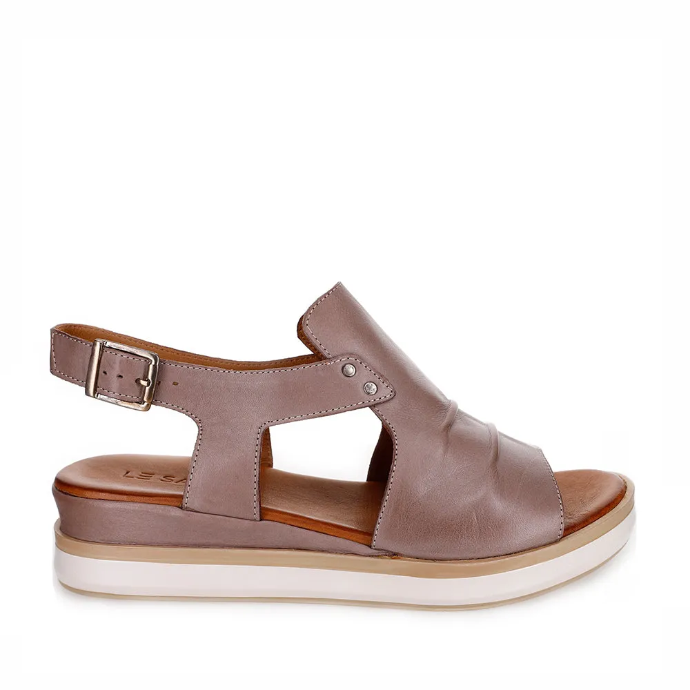 Bead Edge Comfy Step LE SANSA HYPE HAT