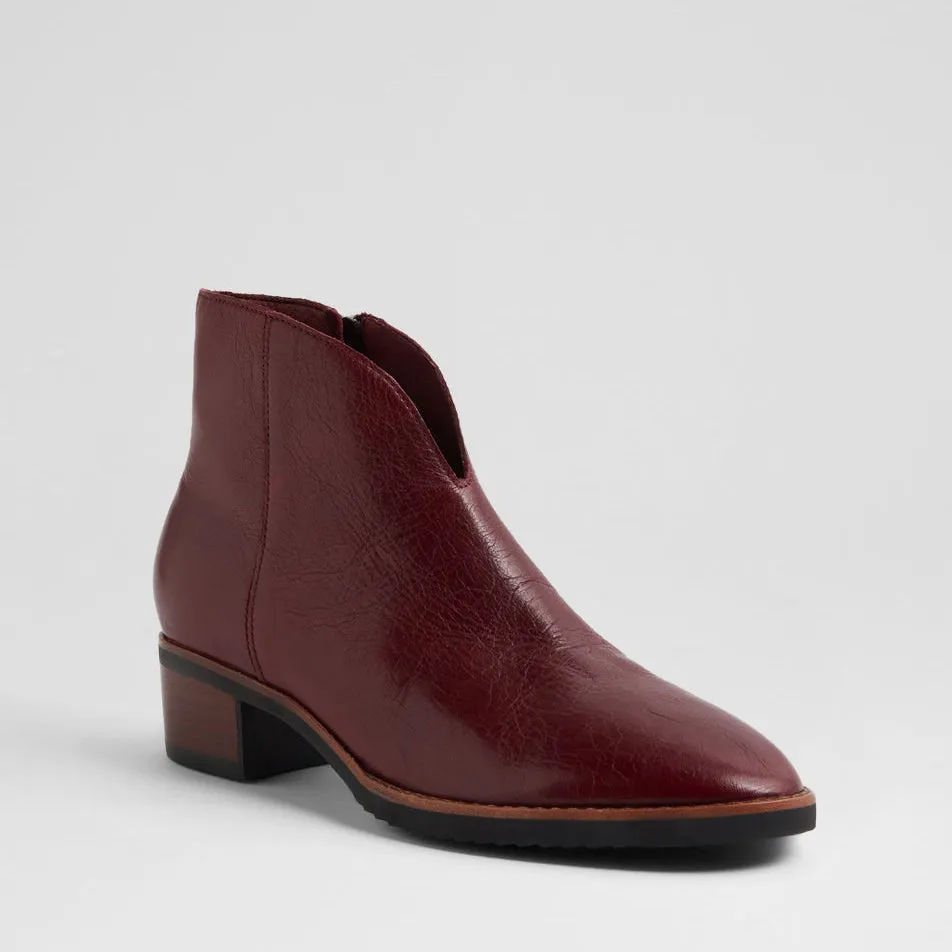 Fashionable Comfort DJANGO & JULIETTE TALULA BURGUNDY