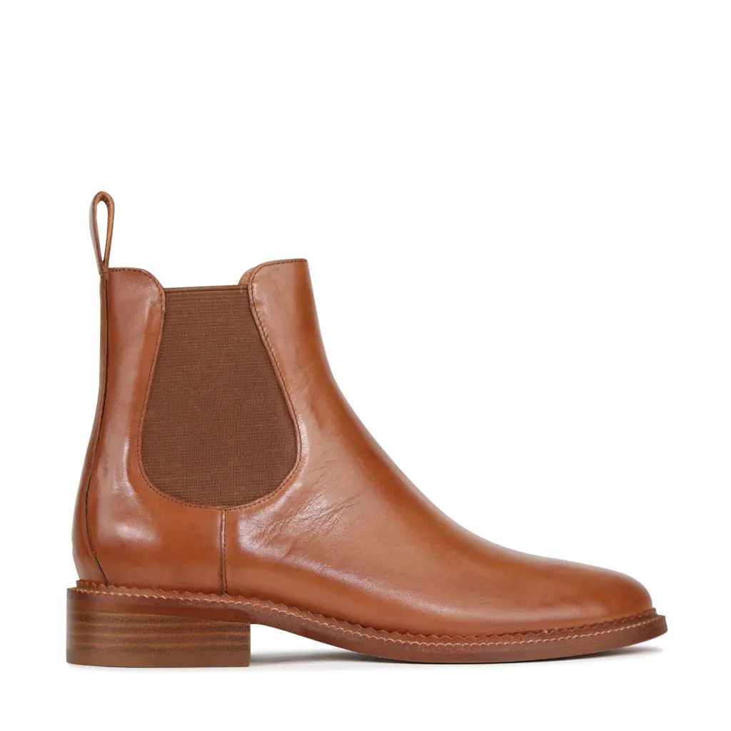 KARLA Premium materials Structured Design
