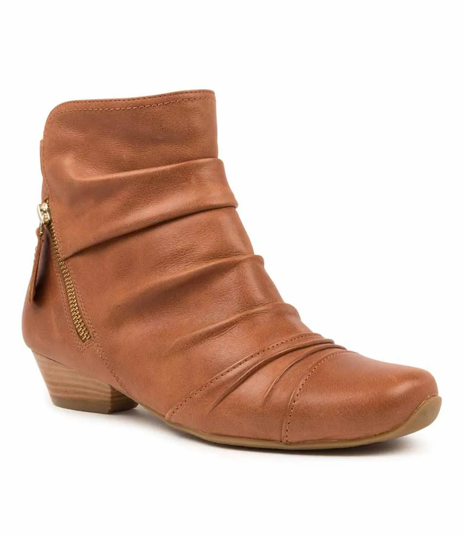 ZIERA CAMRYN TAN Running Foot Glow