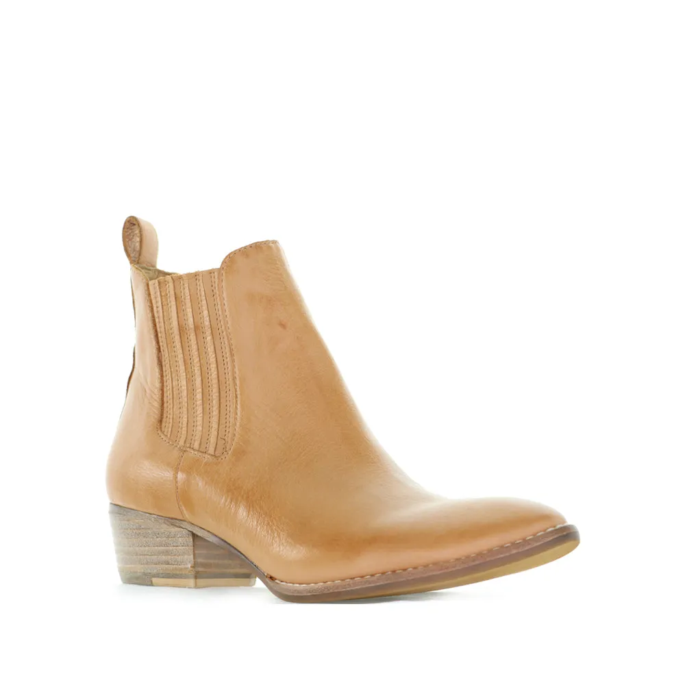 athlete DJANGO & JULIETTE LEATTY MUSTARD