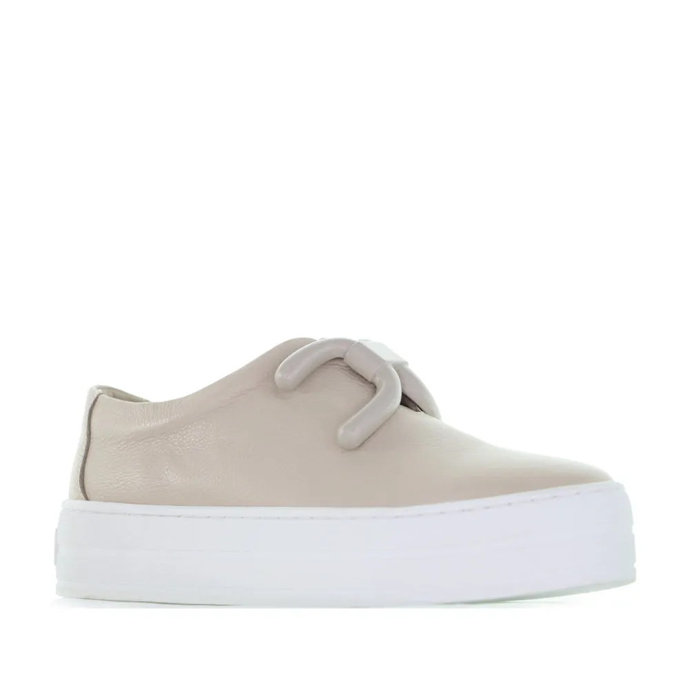 Stylish Walk Slip On Style DJANGO & JULIETTE SHENA ALMOND