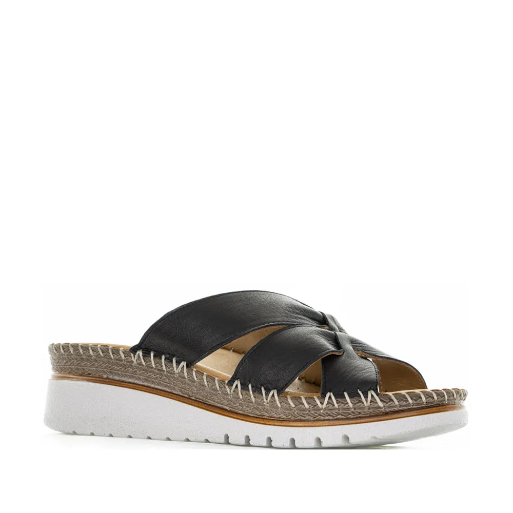 LE SANSA FINCH BLACK Perfect Fit No Buckle